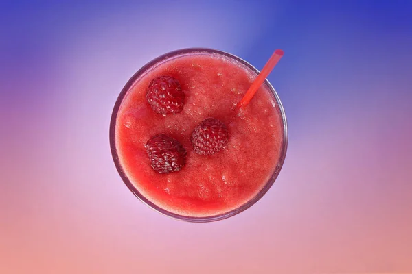Raspberry smoothie on color background — Stock Photo, Image