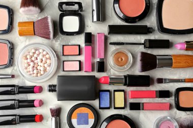 Dekoratif kozmetik gri dokulu arka plan ayarla