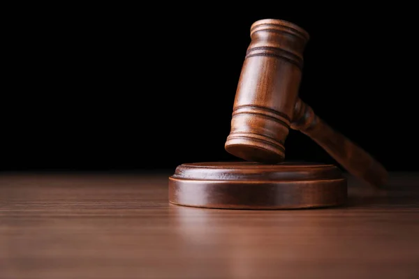 Judges gavel on table — Stock Photo, Image