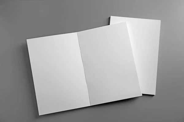 空白的白色笔记本 — 图库照片