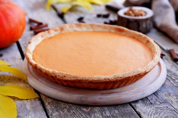 Delicious pumpkin cake — Stock Photo, Image