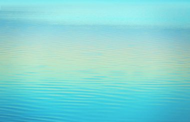 masmavi dalgalanma deniz yüzeyine 