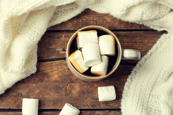 Heißgetränk mit Marshmallows — Stockfoto