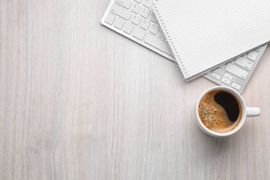 Office araçları ile kahve 