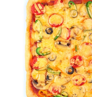 beyaz zemin üzerine lezzetli pizza