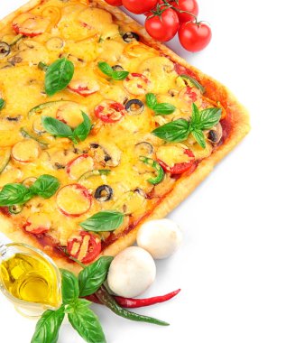 Malzemeli lezzetli pizza.