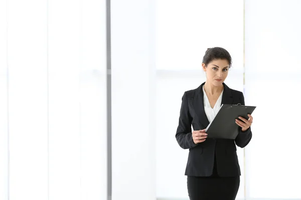 Exitosa mujer de negocios madura — Foto de Stock