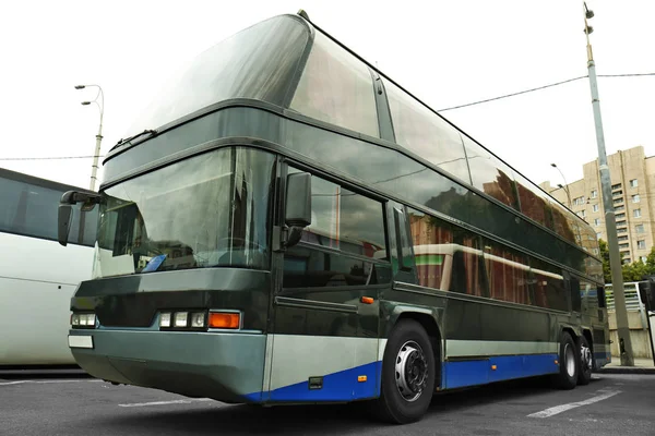 Nový turistický autobus — Stock fotografie