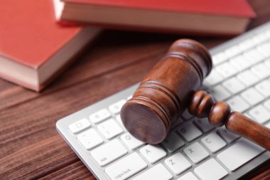 Tahta tokmak ve klavye 