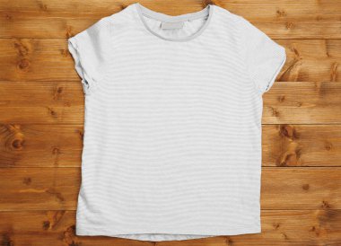 Boş ışık t-shirt 