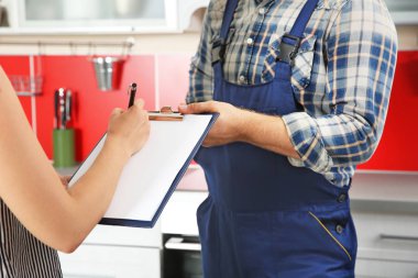 İşçi Panosu'nda yazma el görünümü kapatın