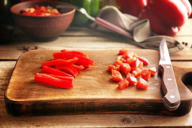 Kıyılmış tatlı biber