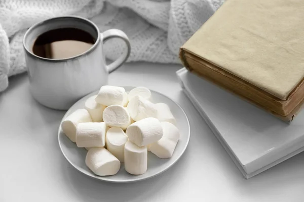 Bevanda calda con marshmallow — Foto Stock