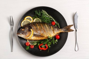 lezzetli balık sebze ile 