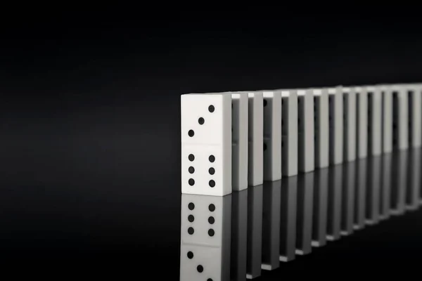 Domino brickor isolerade — Stockfoto