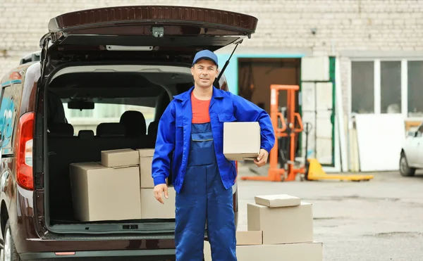 Delivery concept. Postman with car — Stock Photo, Image