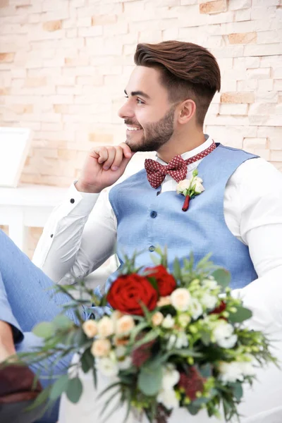 Novio en el día de la boda — Foto de Stock