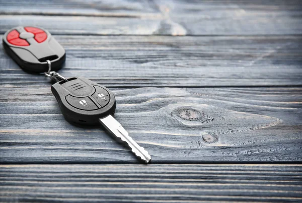 Llave del coche en gris textura — Foto de Stock