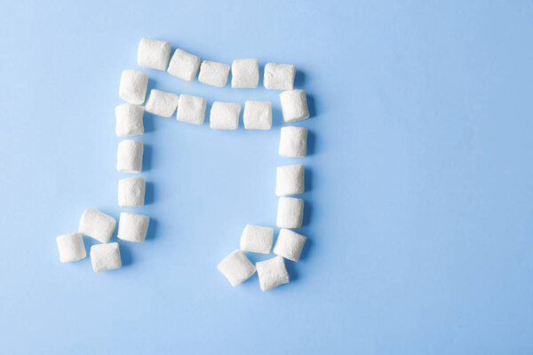 Musical note made of marshmallow