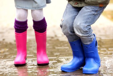 gumboots bacaklarda çocuk