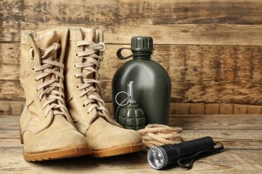 Askeri kıyafet kümesi