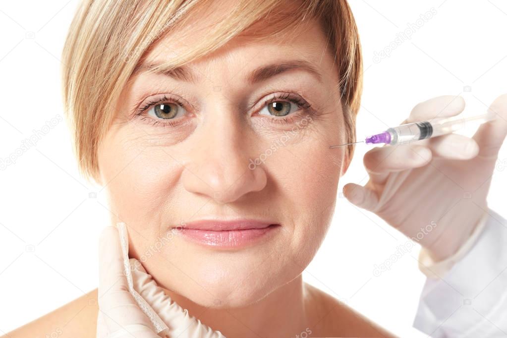 Hyaluronic acid injection for facial rejuvenation procedure