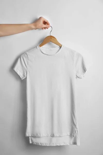 Camiseta blanca en blanco — Foto de Stock
