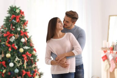 Kaç yakın Noel ağacı