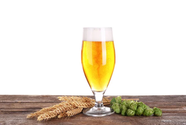 Bicchiere di birra leggera — Foto Stock