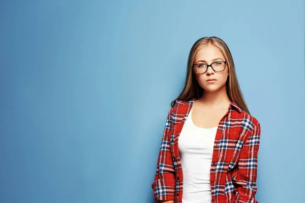 Vacker tonåring flicka — Stockfoto