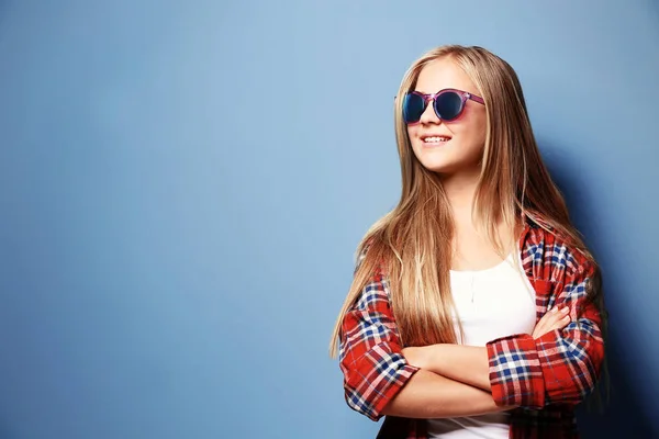 Hermosa chica adolescente — Foto de Stock