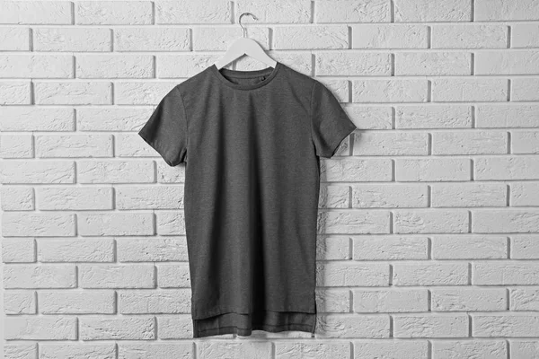 Blank dark t-shirt — Stock Photo, Image