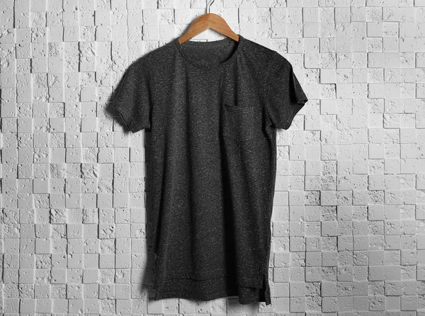 Camiseta gris en blanco — Foto de Stock