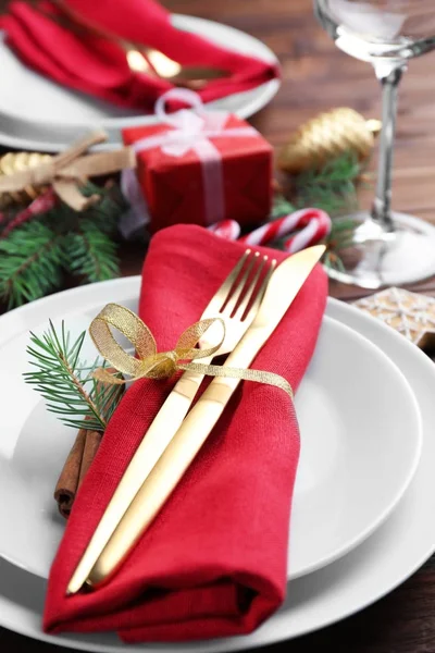 Table setting for Christmas dinner — Stock Photo, Image