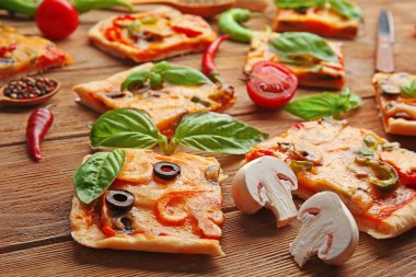 Güzel pizza dilimleri 