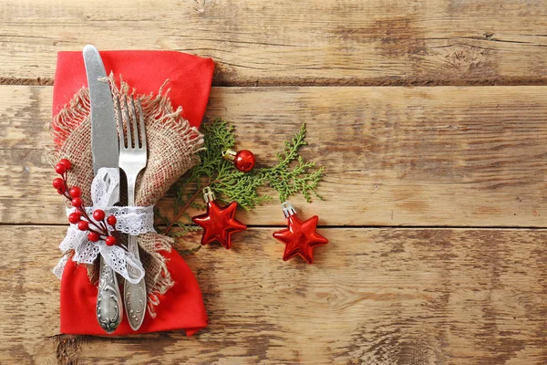 Schöne weihnachtliche Tischdekoration — Stockfoto