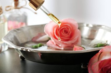 Aroma yağı ile pipet