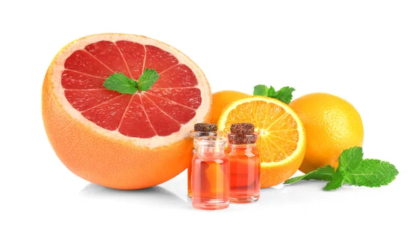 Grapefruit essential oil — Stock Photo, Image