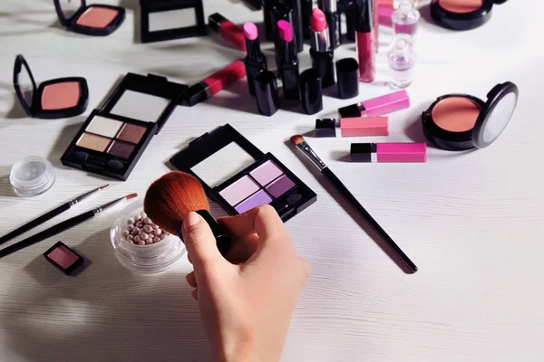 Female makeup artist hand — Stock Photo, Image
