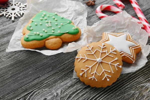 Composición de galletas y decoración navideña —  Fotos de Stock