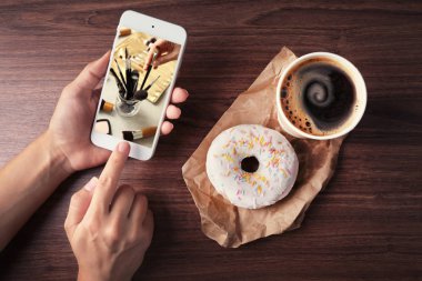 Kadın izlerken online eğitim 