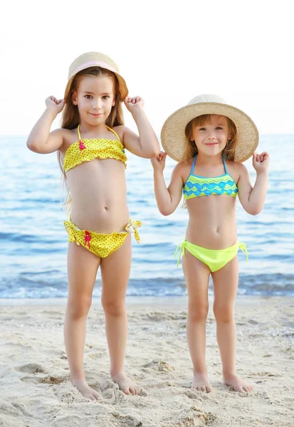 Cute Girls Having Fun Beach — Stock Photo, Image