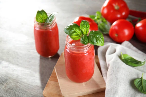 Batido vegetal na mesa — Fotografia de Stock