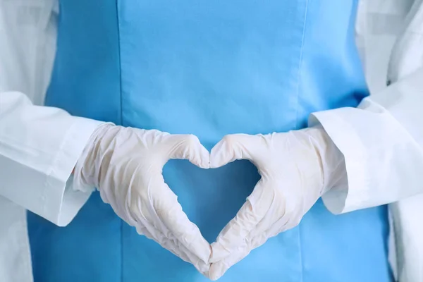 Doctor holding hands — Stock Photo, Image