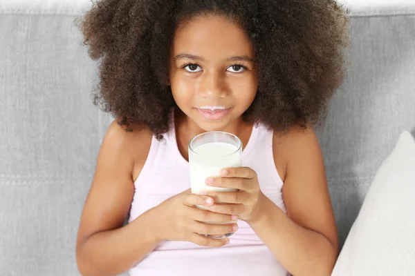 Curly African-American girl — Stock Photo, Image
