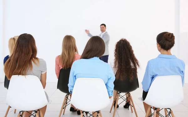 Grupo Personas Presentación Negocios — Foto de Stock