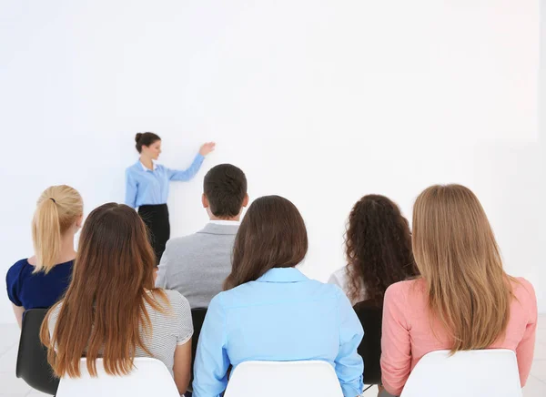 Groep Mensen Bedrijfspresentatie — Stockfoto