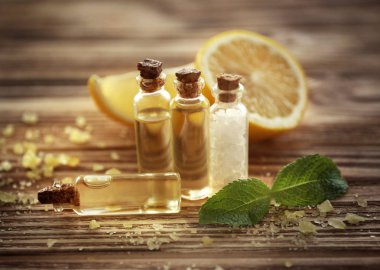 lemon essential oils clipart