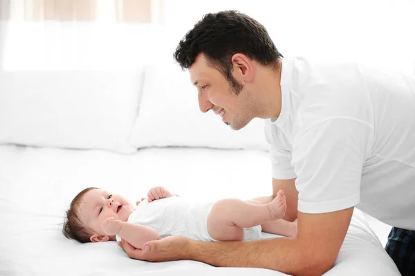 Father Baby Home — Stock Photo, Image