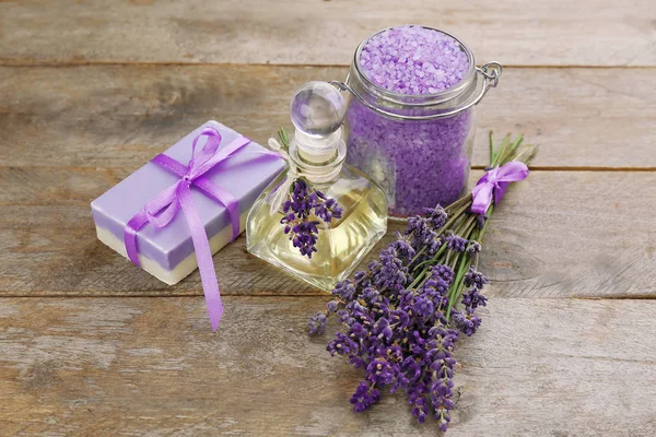 Aceite esencial de lavanda —  Fotos de Stock